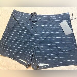 VRST Men’s 5” Resort Shorts NWT Size XL